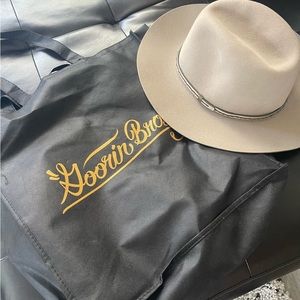 Goorin Bros authentic 100% wool hat